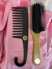 Load image into Gallery viewer, The Silk'n Glide Brush & Comb Set