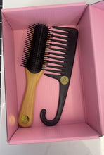 Load and play video in Gallery viewer, The Silk&#39;n Glide Brush &amp; Comb Set
